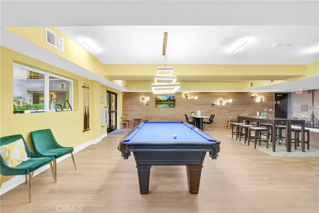 2939 Leeward Avenue 215, Los Angeles, California 90005 home-pic-28